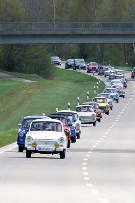 Soli-Tour 2012_12.JPG - und hier sind sie komplett alle 22 Fahrzeuge